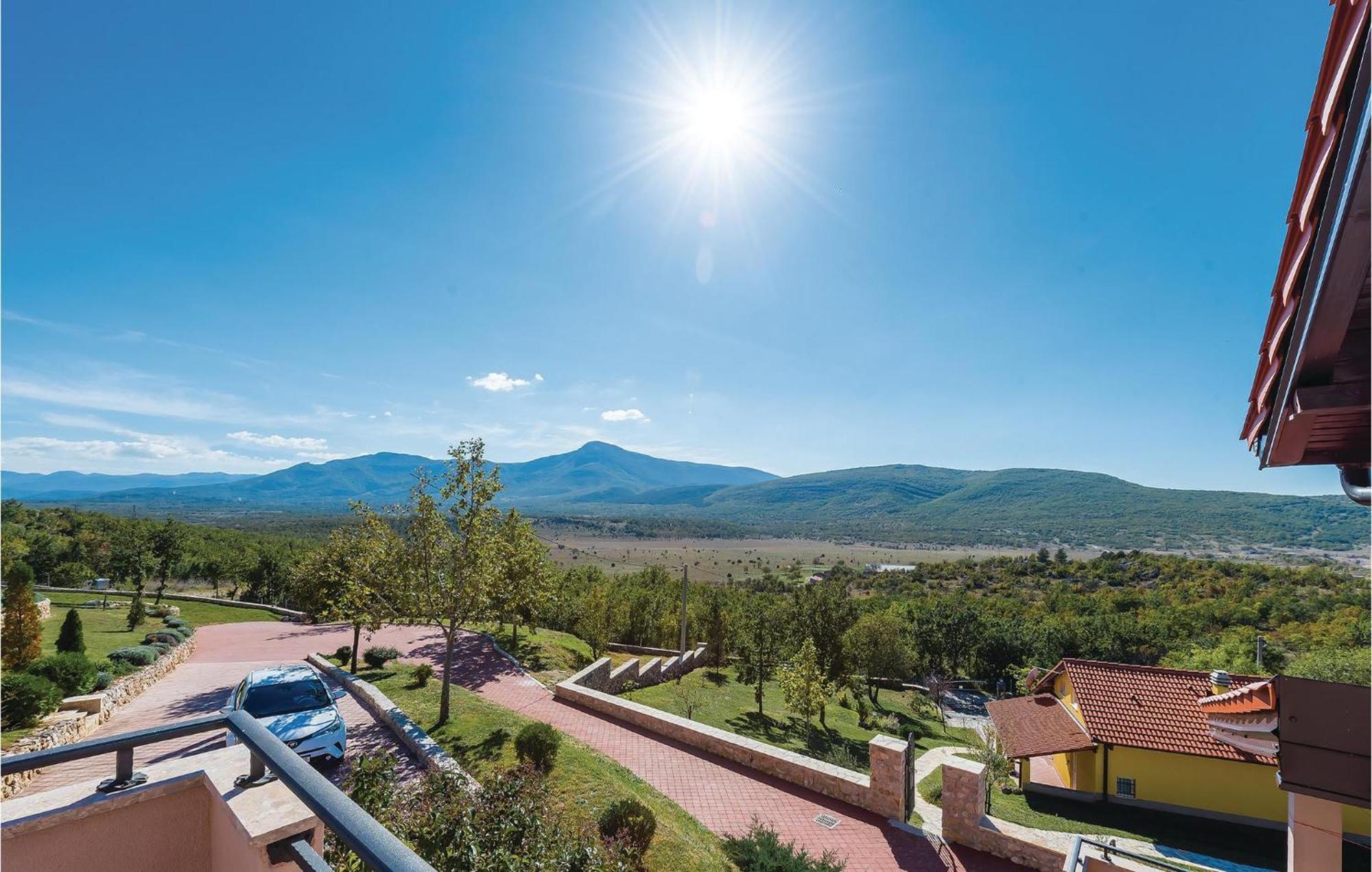 Four-Bedroom Holiday Home in Kijevo Buitenkant foto