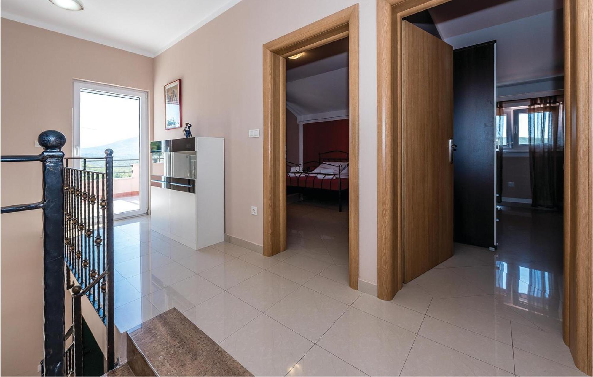 Four-Bedroom Holiday Home in Kijevo Buitenkant foto