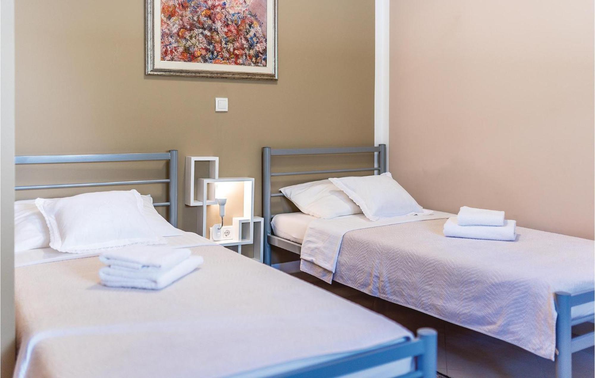 Four-Bedroom Holiday Home in Kijevo Buitenkant foto