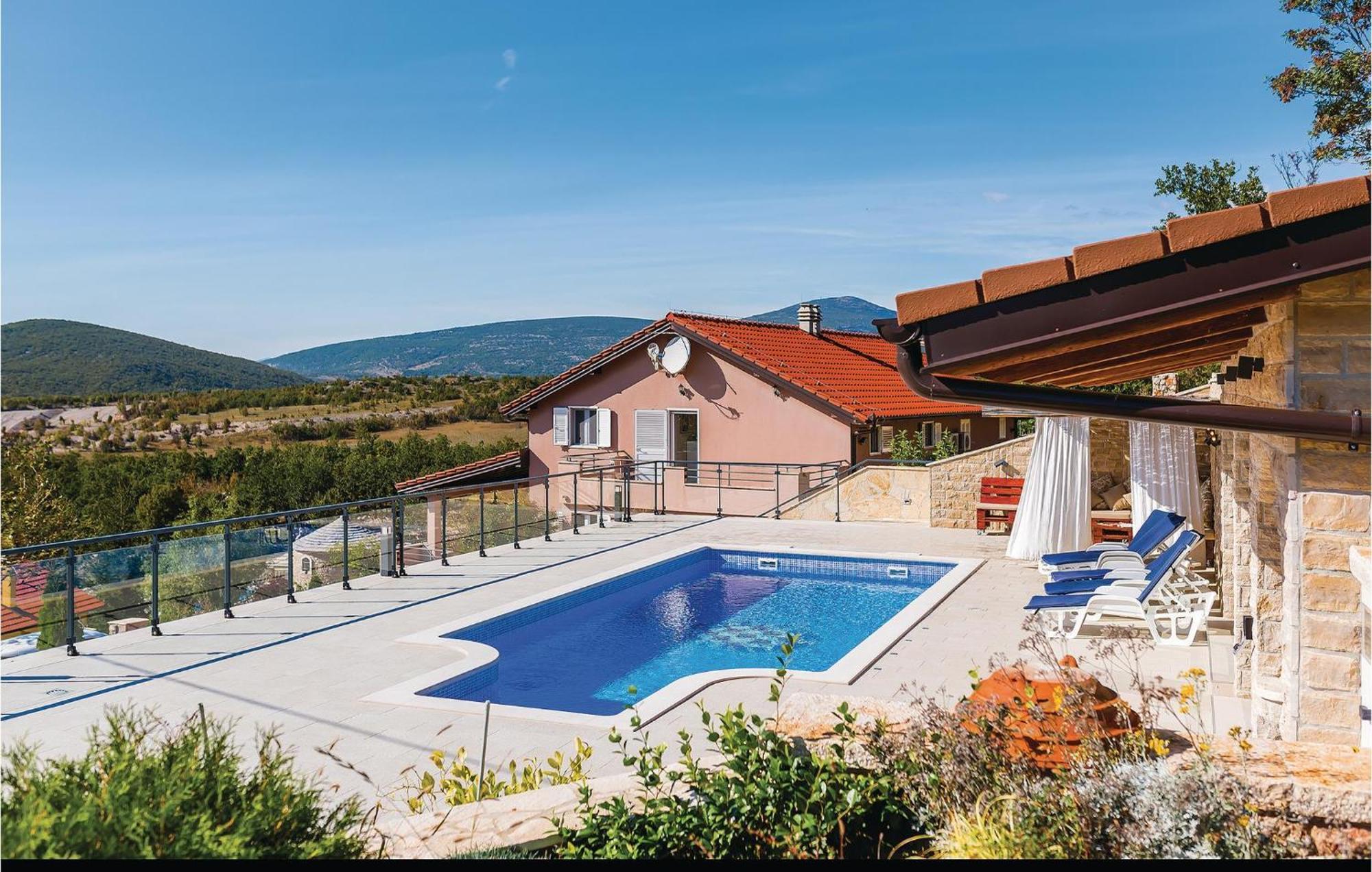 Four-Bedroom Holiday Home in Kijevo Buitenkant foto
