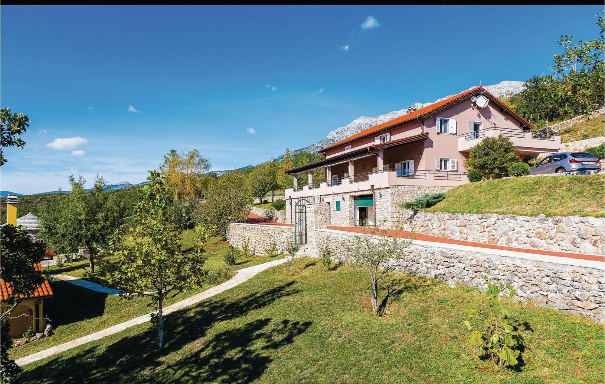Four-Bedroom Holiday Home in Kijevo Buitenkant foto