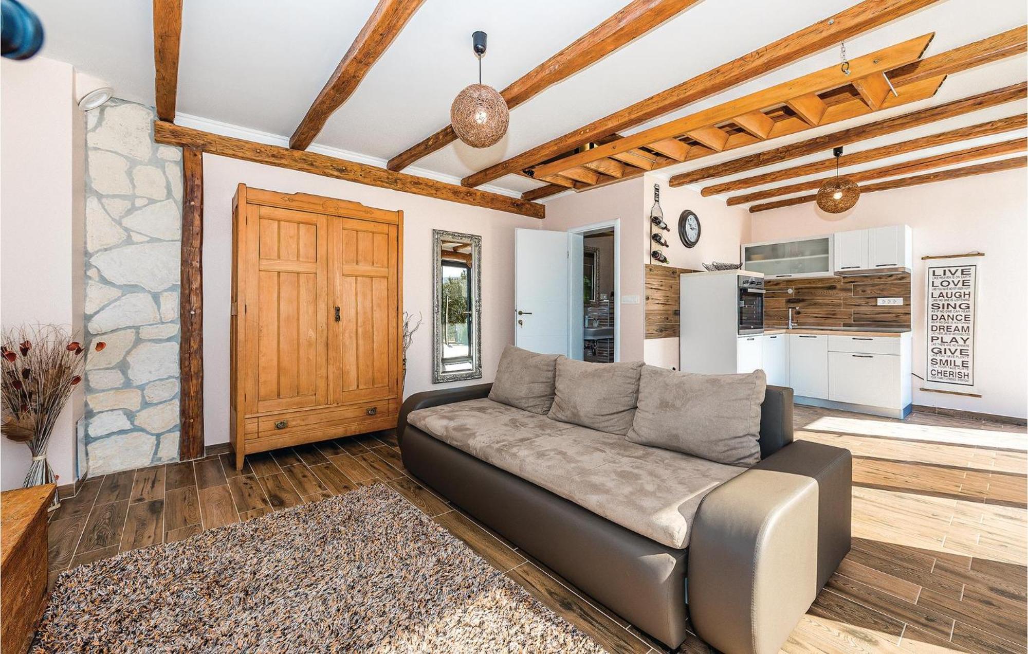 Four-Bedroom Holiday Home in Kijevo Buitenkant foto