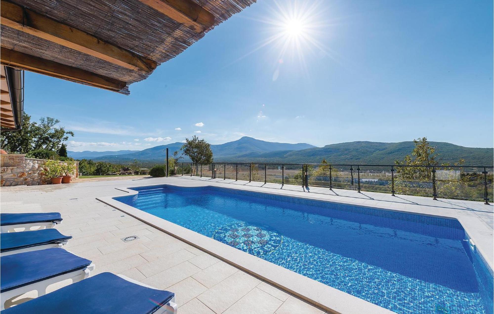 Four-Bedroom Holiday Home in Kijevo Buitenkant foto